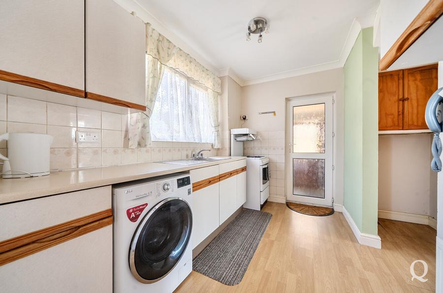 Swanstree Avenue, Sittingbourne, Kent, ME10, 6474, image-2 - Quealy & Co