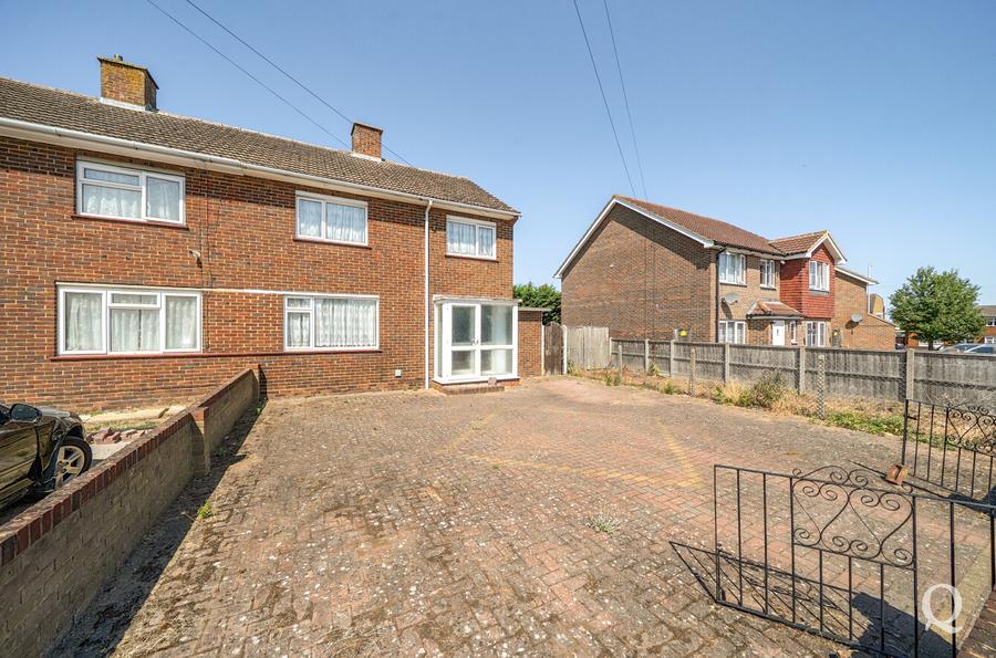 Swanstree Avenue, Sittingbourne, Kent, ME10, 6474, image-23 - Quealy & Co