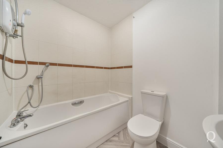 Emerald Crescent, Sittingbourne, Kent, ME10, 10076, image-5 - Quealy & Co