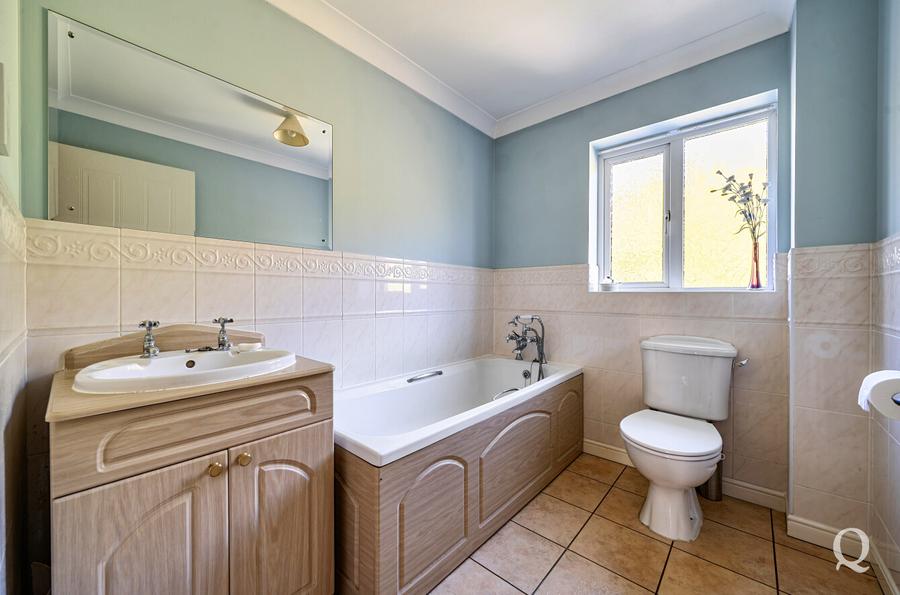 Balas Drive, Sittingbourne, Kent, ME10, 18270, image-6 - Quealy & Co