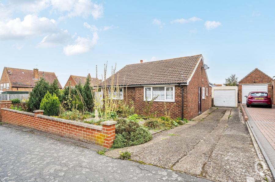 Bradfield Avenue, Teynham, Sittingbourne, Kent, ME9, 8194, image-1 - Quealy & Co