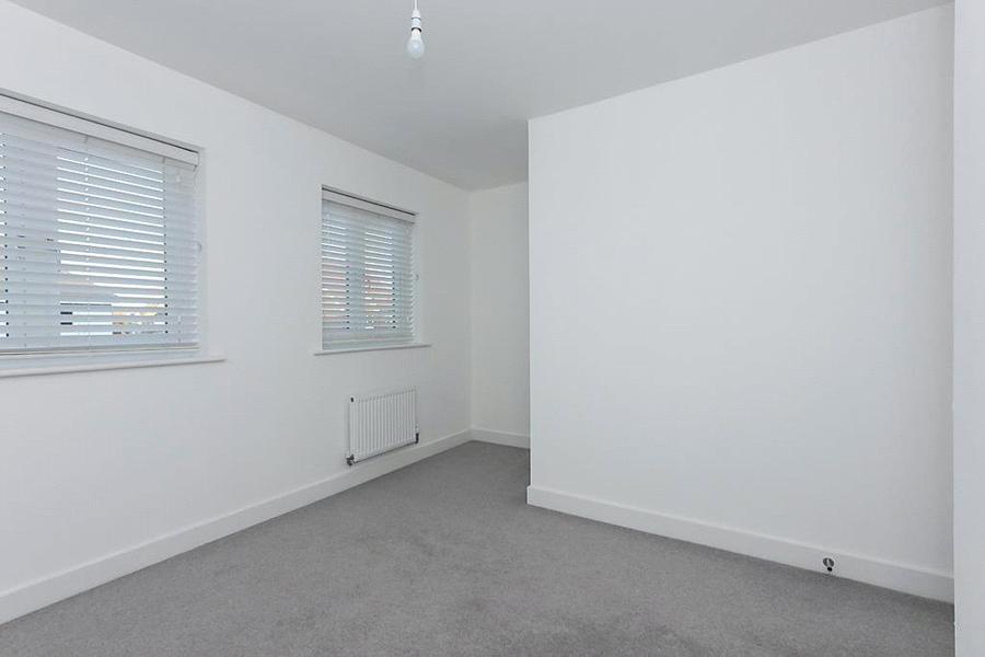 Eveas Drive, Sittingbourne, Kent, ME10, 7478, image-7 - Quealy & Co