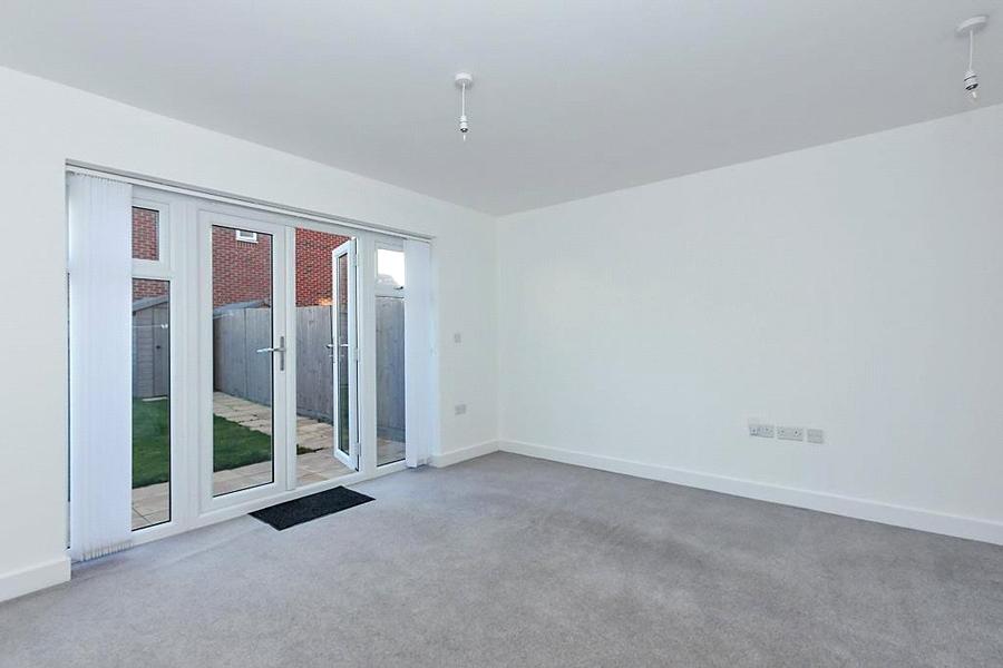 Eveas Drive, Sittingbourne, Kent, ME10, 7478, image-2 - Quealy & Co