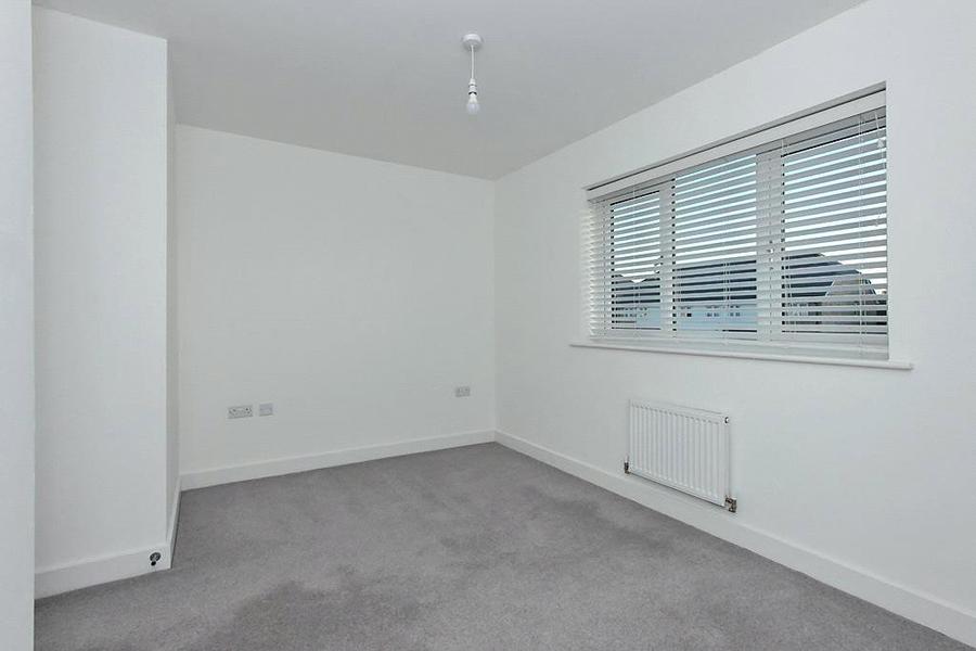 Eveas Drive, Sittingbourne, Kent, ME10, 7478, image-6 - Quealy & Co