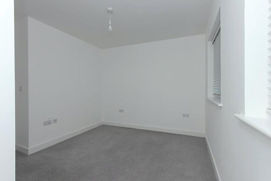 Eveas Drive, Sittingbourne, Kent, ME10, 7478, image-14 - Quealy & Co
