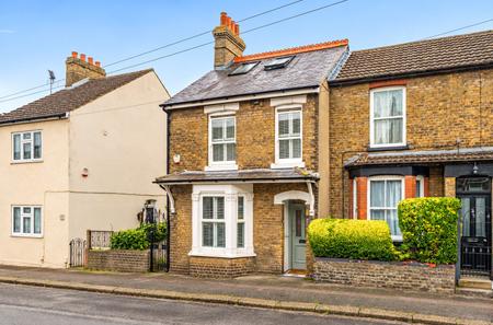 Victoria Road, Sittingbourne, Kent, ME10, 18626 - Quealy & Co