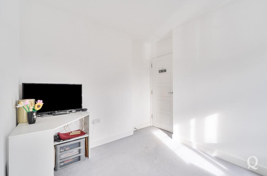 Eveas Drive, Sittingbourne, Kent, ME10, 17913, image-19 - Quealy & Co