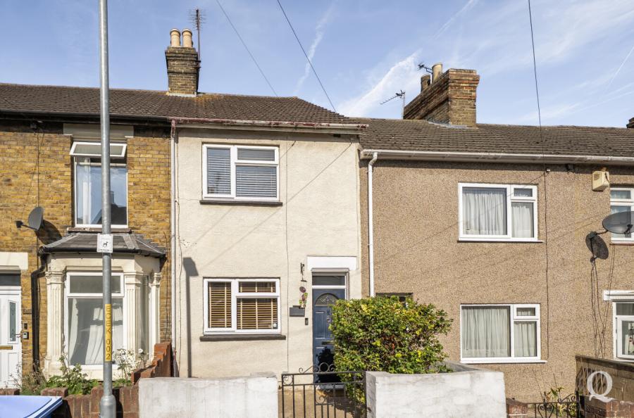 Cowper Road, Sittingbourne, Kent, ME10, 17691, image-3 - Quealy & Co