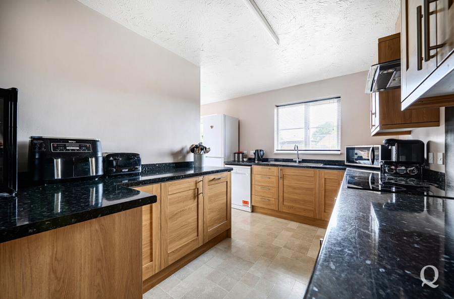 Moonfleet Close, Kemsley, Sittingbourne, Kent, ME10, 17688, image-2 - Quealy & Co