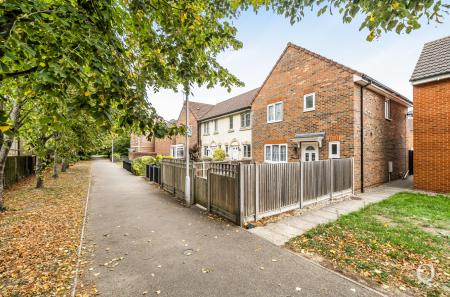Jacinth Drive, Sittingbourne, Kent, ME10, 17603 - Quealy & Co