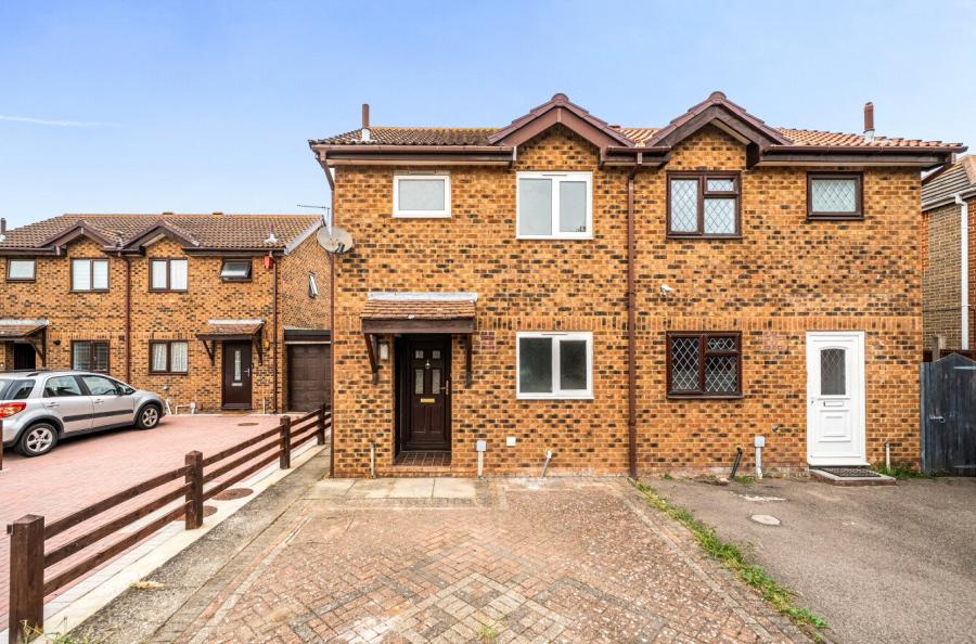Clerke Drive, Kemsley, Sittingbourne, Kent, ME10, 11321, image-20 - Quealy & Co