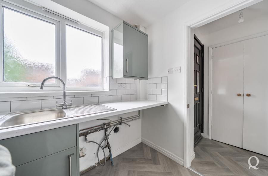 Clerke Drive, Kemsley, Sittingbourne, Kent, ME10, 11321, image-12 - Quealy & Co