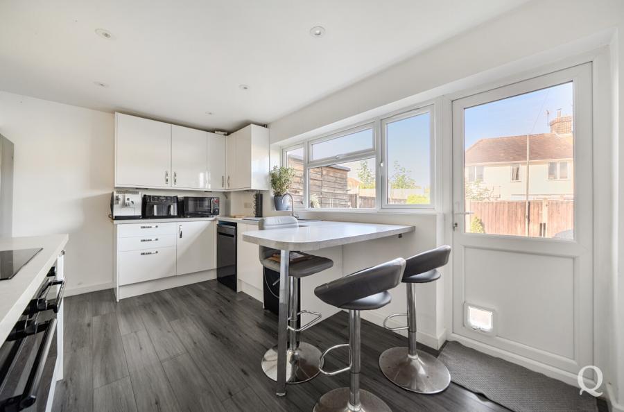 Dyngley Close, Sittingbourne, Kent, ME10, 11237, image-1 - Quealy & Co