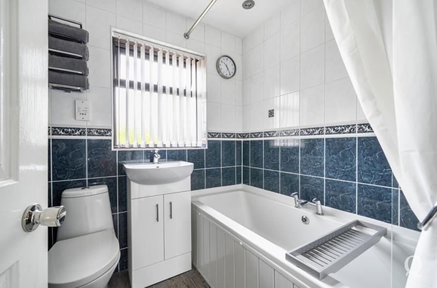 Clerke Drive, Kemsley, Sittingbourne, Kent, ME10, 11013, image-8 - Quealy & Co