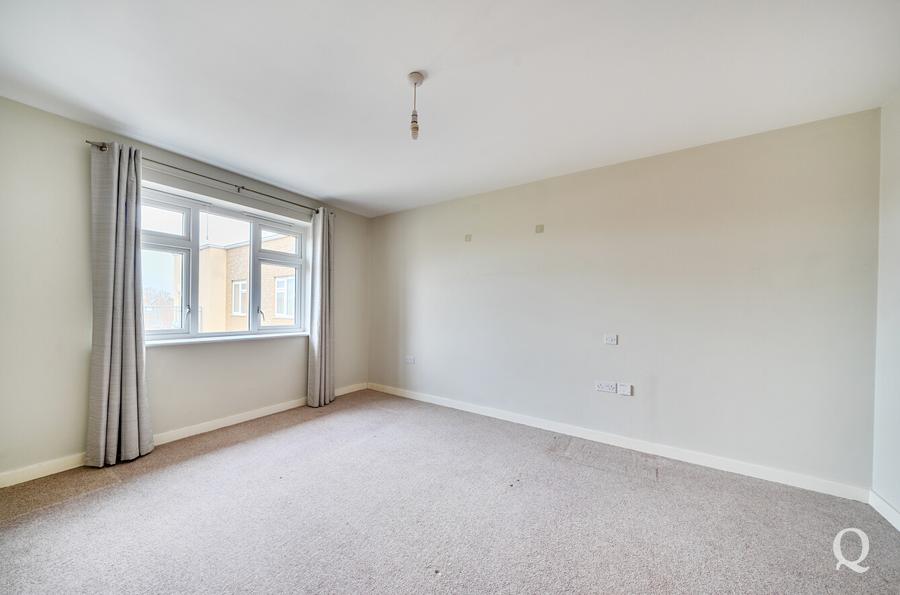 North Street, Milton Regis, Sittingbourne, Kent, ME10, 10604, image-11 - Quealy & Co
