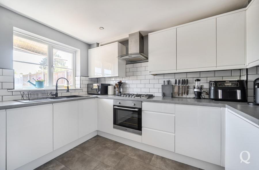 Monarch Drive, Kemsley, Sittingbourne, Kent, ME10, 10554, image-4 - Quealy & Co