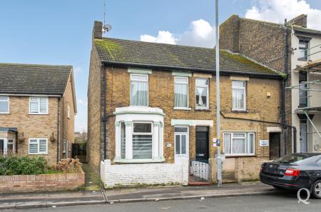 Chalkwell Road, Sittingbourne, Kent, ME10, 10162 - Quealy & Co