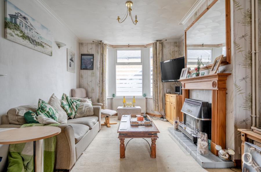 Chalkwell Road, Sittingbourne, Kent, ME10, 10162, image-11 - Quealy & Co