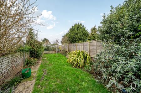 London Road, Teynham, Sittingbourne, Kent, ME9, 9030 - Quealy & Co