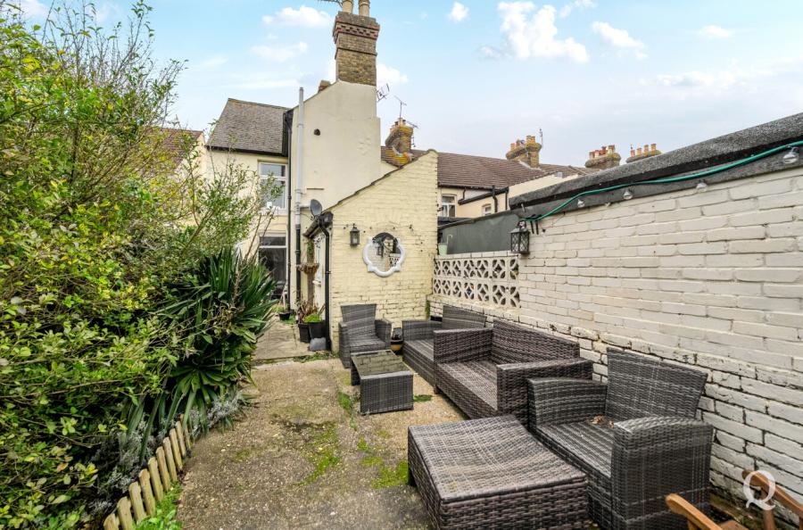 London Road, Teynham, Sittingbourne, Kent, ME9, 9030, image-18 - Quealy & Co