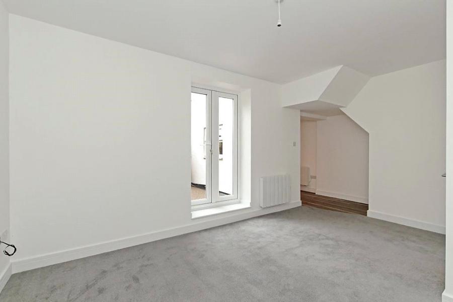 Park Road, Sittingbourne, Kent, ME10, 8679, image-9 - Quealy & Co