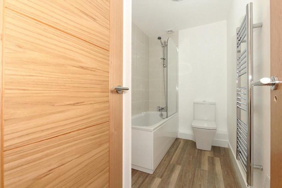 Park Road, Sittingbourne, Kent, ME10, 8679, image-7 - Quealy & Co