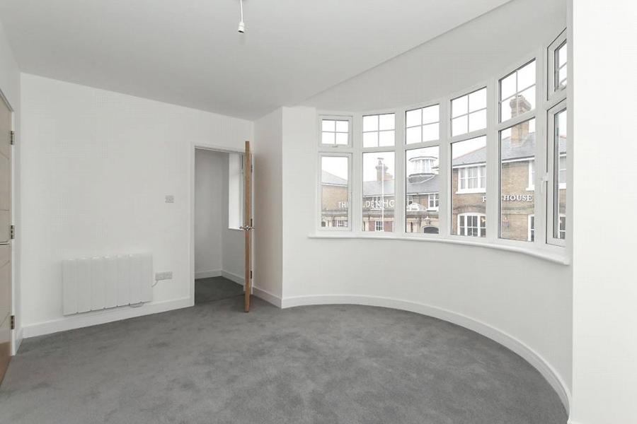 Park Road, Sittingbourne, Kent, ME10, 8679, image-2 - Quealy & Co