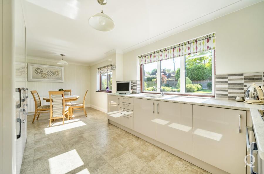 The Vallance, Lynsted, Sittingbourne, Kent, ME9, 11250, image-2 - Quealy & Co