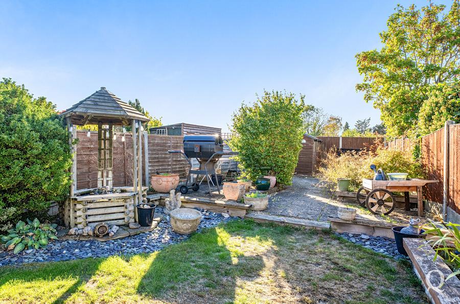 Grovehurst Road, Kemsley, Sittingbourne, Kent, ME10, 18264, image-18 - Quealy & Co