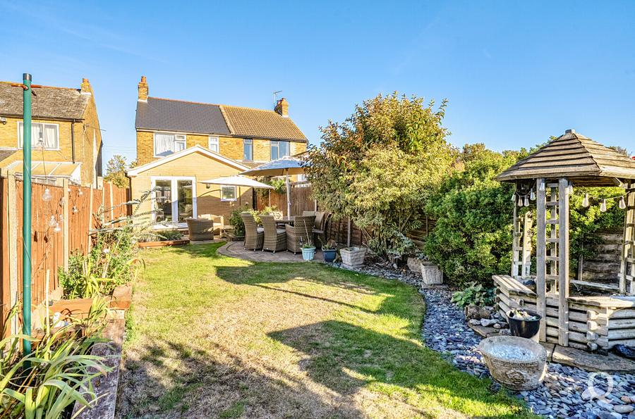 Grovehurst Road, Kemsley, Sittingbourne, Kent, ME10, 18264, image-21 - Quealy & Co
