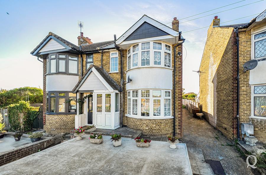 Grovehurst Road, Kemsley, Sittingbourne, Kent, ME10, 18264, image-22 - Quealy & Co