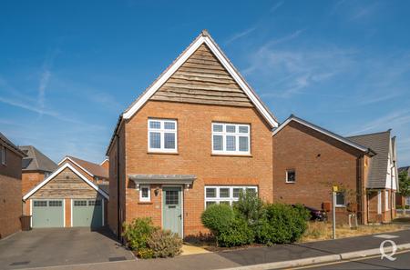 Tylden Gardens, Sittingbourne, Kent, ME10, 11463 - Quealy & Co