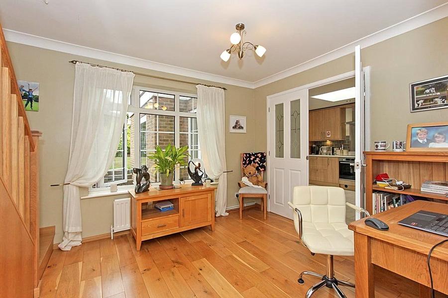 Doubleday Drive, Bapchild, Sittingbourne, Kent, ME9, 5388, image-20 - Quealy & Co