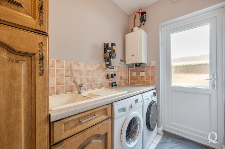 Horsham Lane, Rainham, Gillingham, Kent, ME8, 11453, image-12 - Quealy & Co