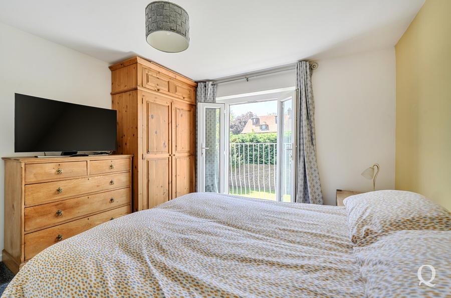 Woodcourt Close, Sittingbourne, Kent, ME10, 10280, image-18 - Quealy & Co