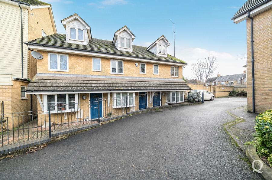 Victoria Mews, East Street, Sittingbourne, Kent, ME10, 9062, image-3 - Quealy & Co