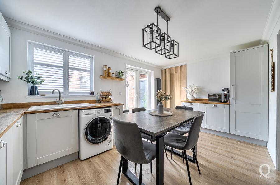 Carnation Crescent, Sittingbourne, Kent, ME10, 7784, image-10 - Quealy & Co