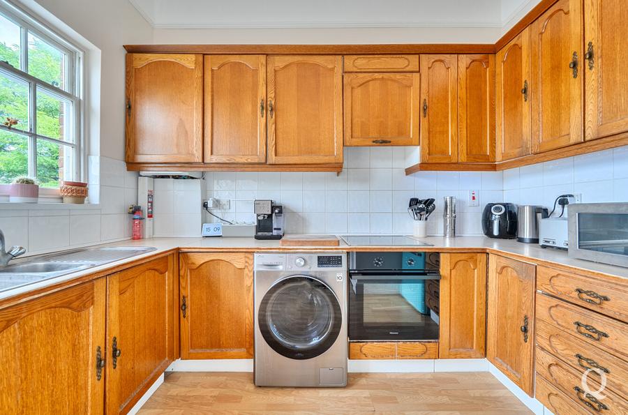 Whitehall Court, Bell Road, Sittingbourne, Kent, ME10, 6428, image-2 - Quealy & Co