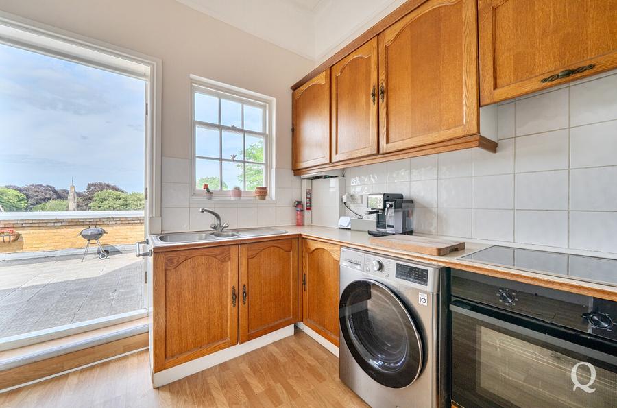 Whitehall Court, Bell Road, Sittingbourne, Kent, ME10, 6428, image-10 - Quealy & Co
