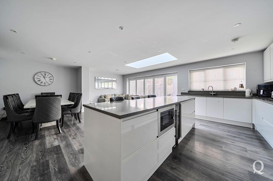 Wyvern Close, Milton Regis, Sittingbourne, Kent, ME10, 8358, image-2 - Quealy & Co