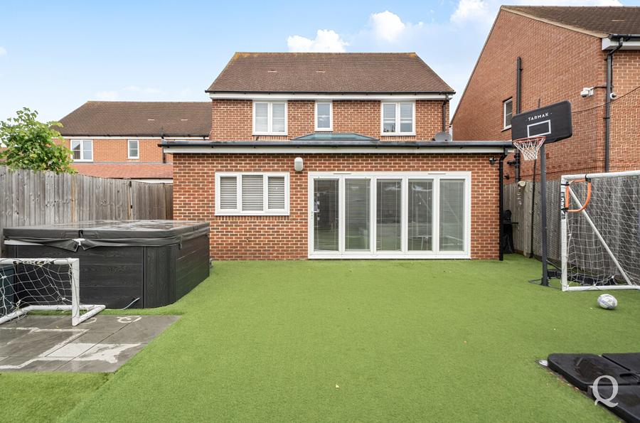 Wyvern Close, Milton Regis, Sittingbourne, Kent, ME10, 8358, image-21 - Quealy & Co