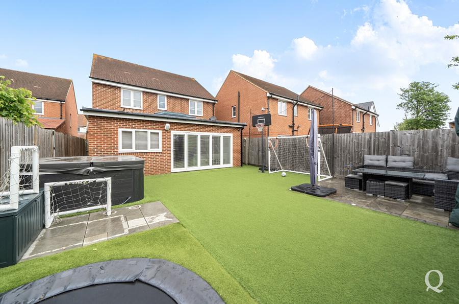 Wyvern Close, Milton Regis, Sittingbourne, Kent, ME10, 8358, image-3 - Quealy & Co