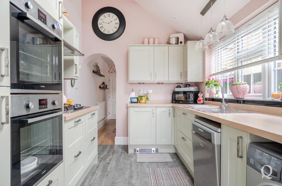Borden Lane, Sittingbourne, Kent, ME10, 9408, image-11 - Quealy & Co