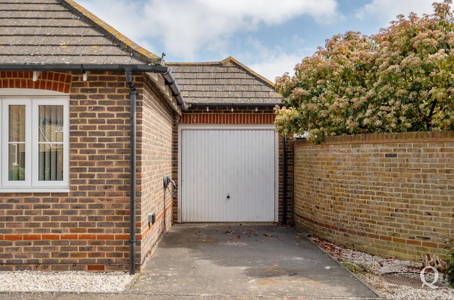 Sharfleet Crescent, Iwade, Sittingbourne, Kent, ME9, 10590, image-21 - Quealy & Co