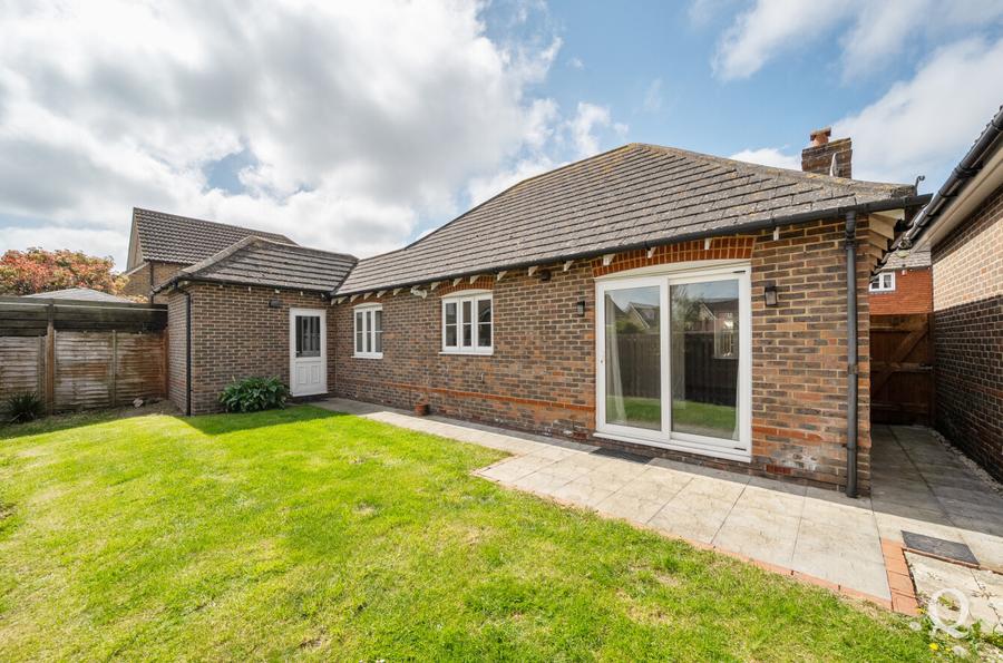 Sharfleet Crescent, Iwade, Sittingbourne, Kent, ME9, 10590, image-3 - Quealy & Co