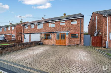Roberts Close, Sittingbourne, Kent, ME10, 18227 - Quealy & Co