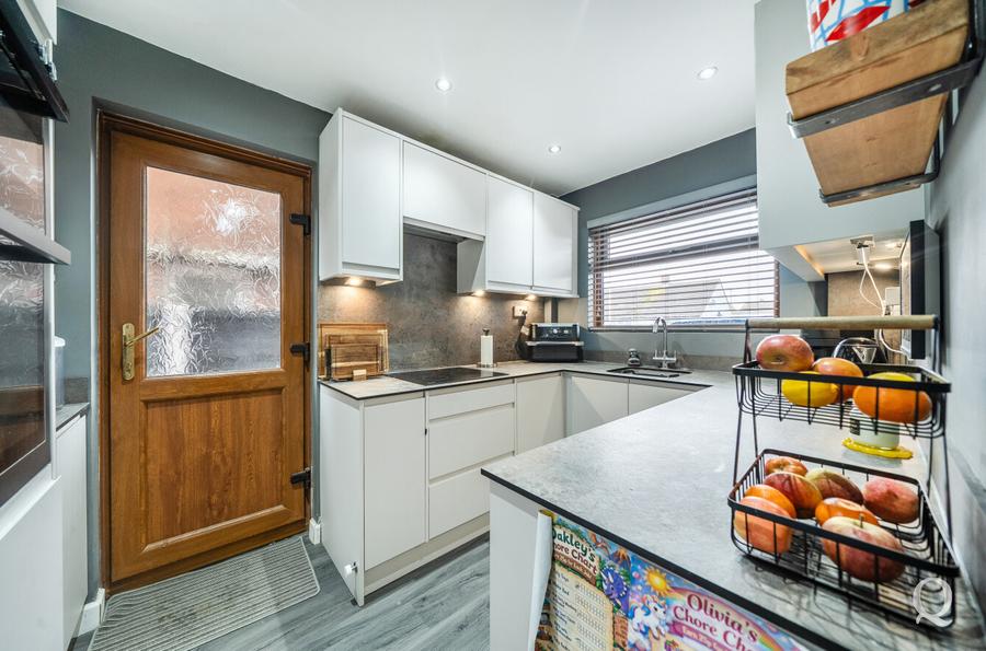 Roberts Close, Sittingbourne, Kent, ME10, 18227, image-12 - Quealy & Co