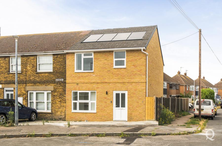 Maple Street, Sheerness, Kent, ME12, 17785, image-1 - Quealy & Co