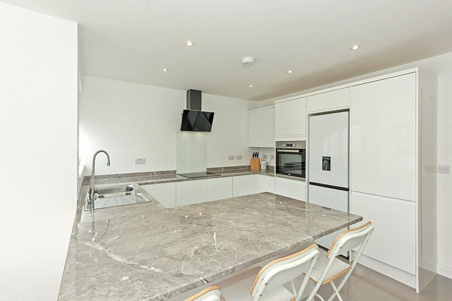 Tonge Road, Sittingbourne, Kent, ME10, 5721, image-9 - Quealy & Co