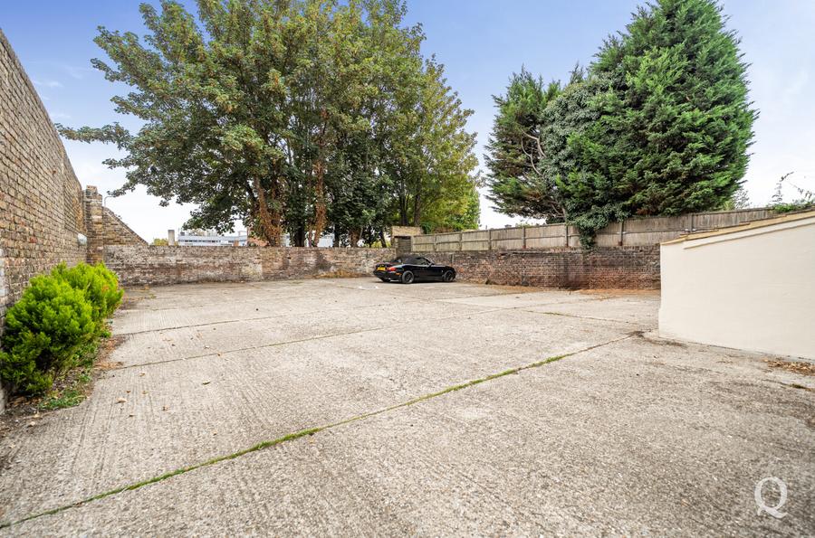 Park Road, Sittingbourne, Kent, ME10, 18262, image-15 - Quealy & Co